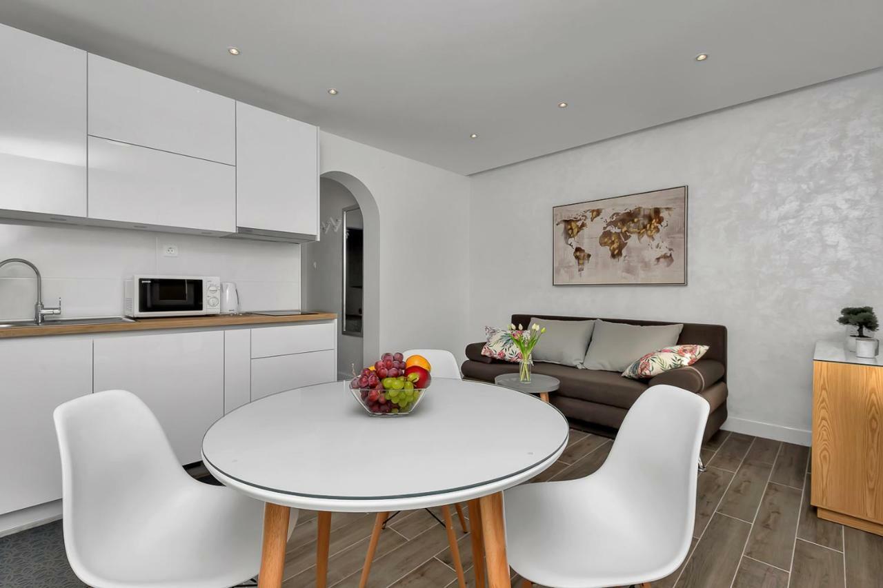 Deluxe Apartments Kate Makarska Ngoại thất bức ảnh