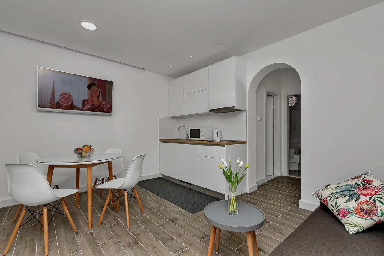 Deluxe Apartments Kate Makarska Ngoại thất bức ảnh