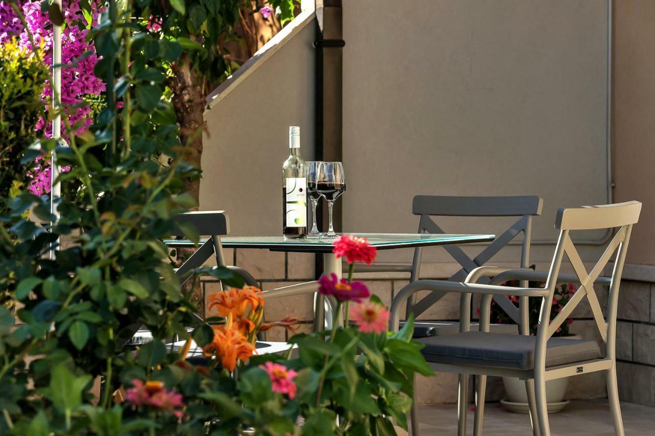 Deluxe Apartments Kate Makarska Ngoại thất bức ảnh