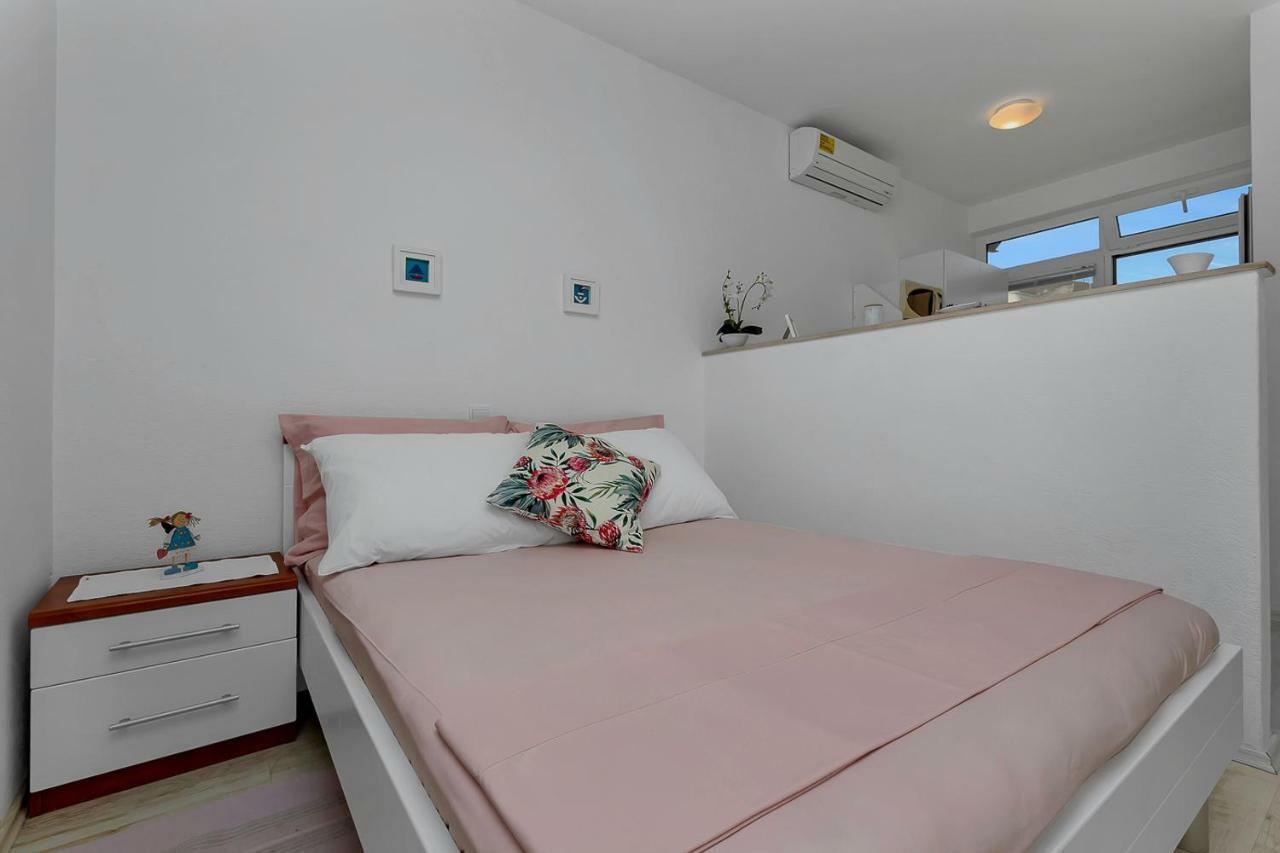 Deluxe Apartments Kate Makarska Ngoại thất bức ảnh