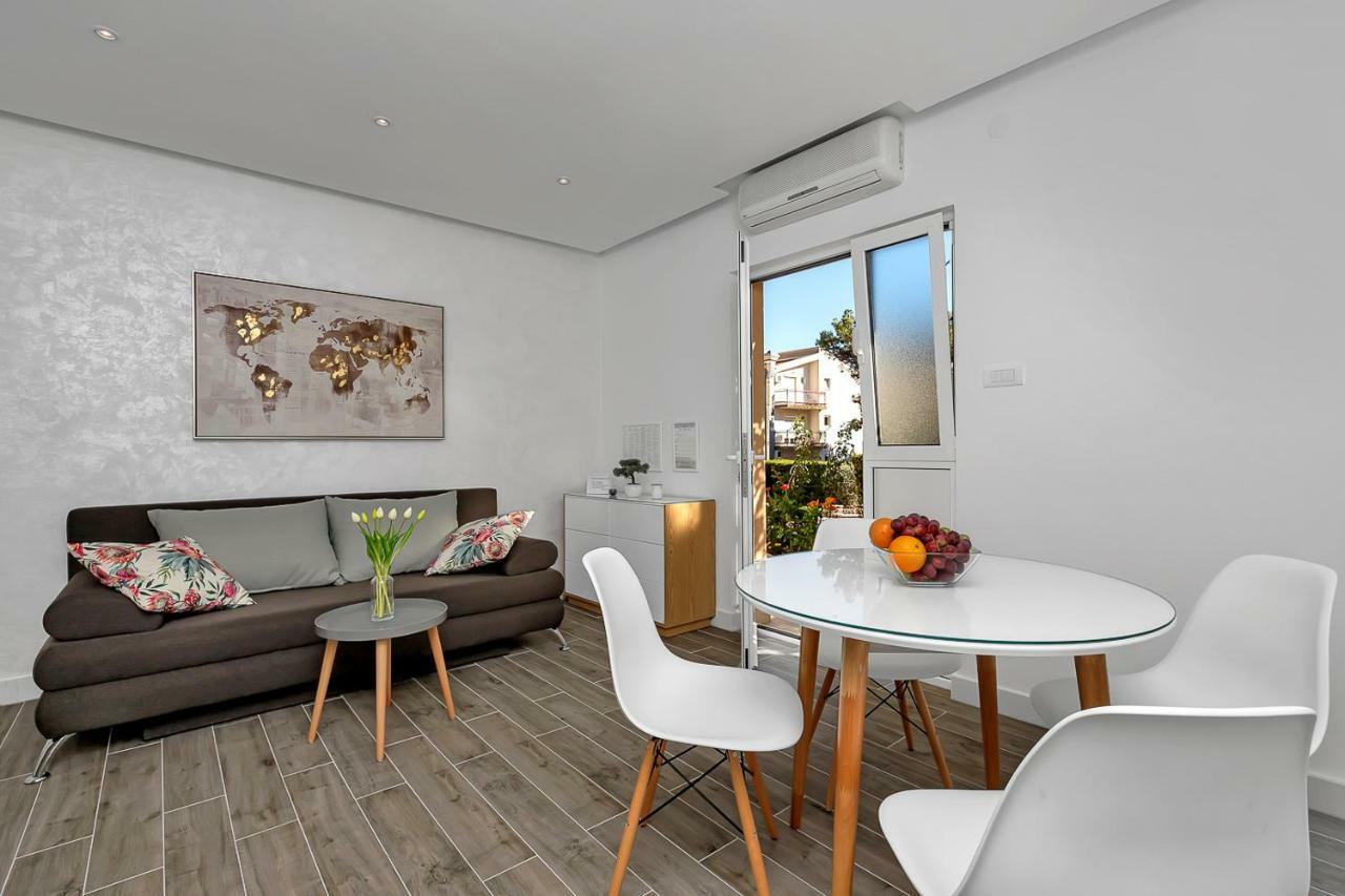 Deluxe Apartments Kate Makarska Ngoại thất bức ảnh