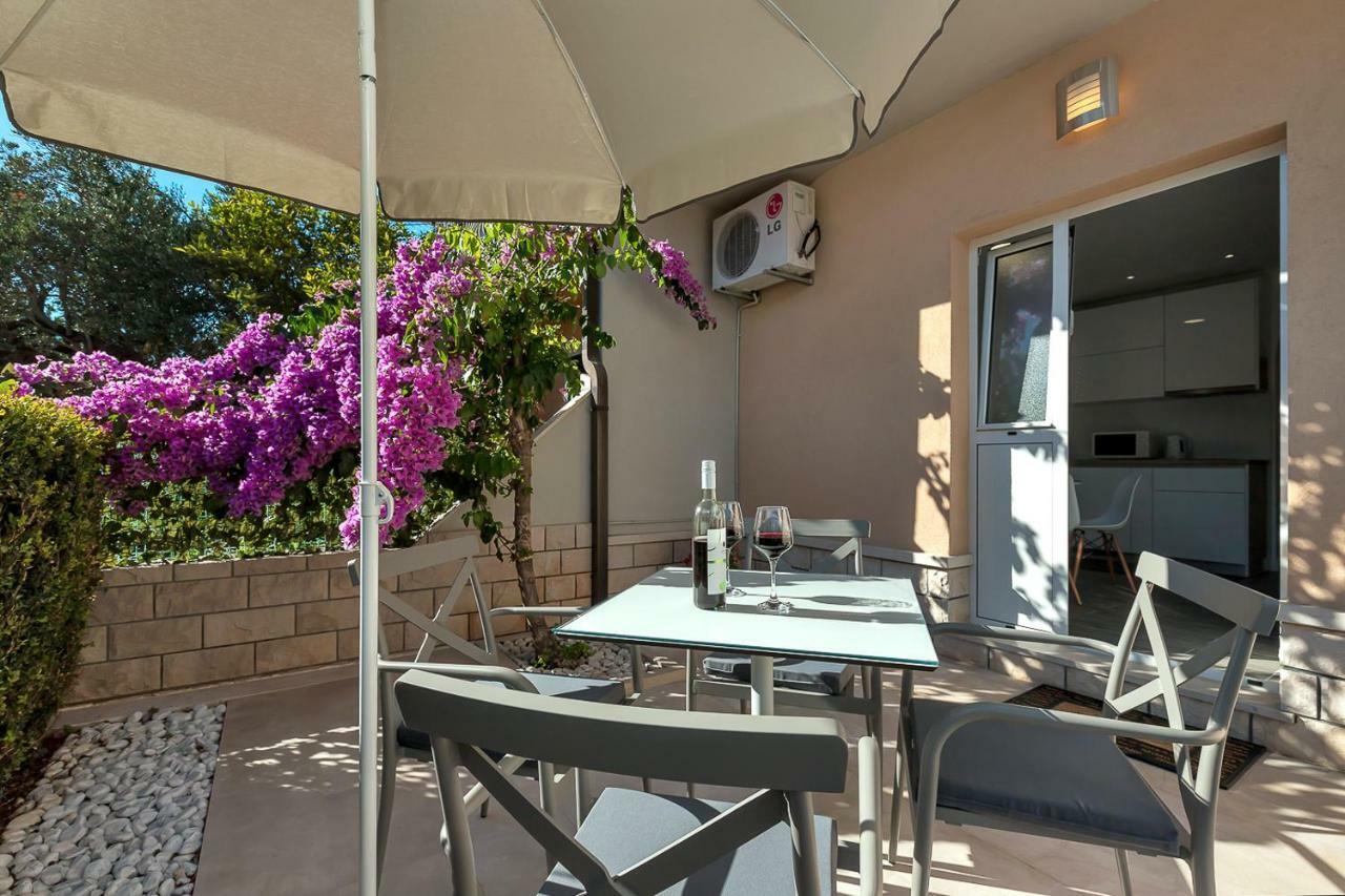 Deluxe Apartments Kate Makarska Ngoại thất bức ảnh