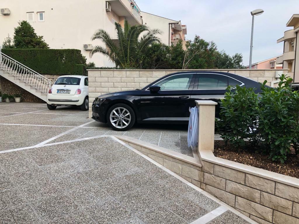 Deluxe Apartments Kate Makarska Ngoại thất bức ảnh